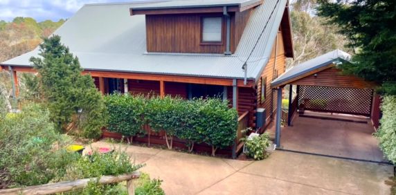 Cosy Appalachian Log Home in Ideal Location! - Photo 2