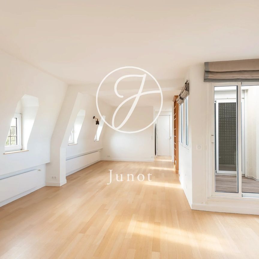 Tout savoir sur cet appartement dans le quartier Saint James-Général Koenig, à Neuilly-sur-Seine - Photo 1
