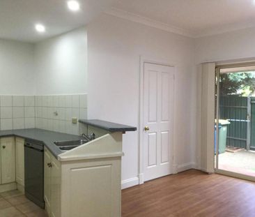 Ideal 3 Bedroom Double Storey Townhouse - Photo 4