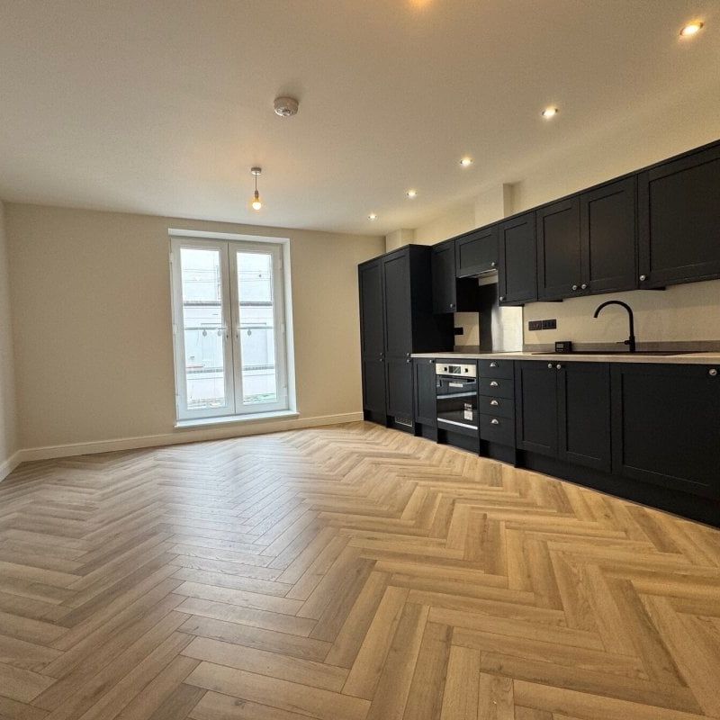Burlington Place - Photo 1