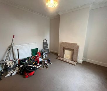 2 bedroom end of terrace house to rent - Photo 5