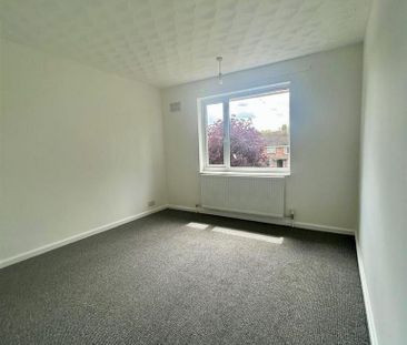 3 bedroom end of terrace house to rent - Photo 5