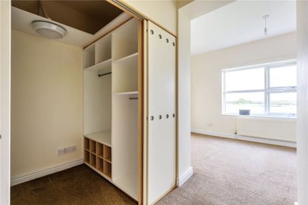 A 3 bedroom semi-detached property. - Photo 4