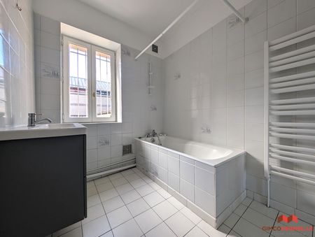 Location Appartement 2 pièces 58m² - Photo 3