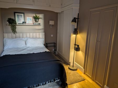 Room in a Shared Flat, Avonmore Road, W14 - Photo 3