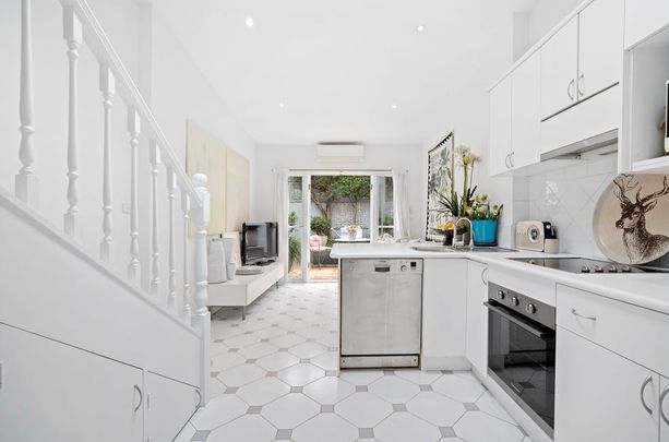 72 Wallis Street, Woollahra NSW 2025 - Terrace For Rent | Domain - Photo 1
