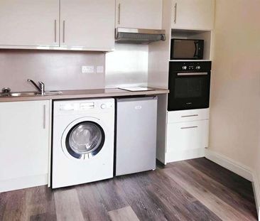 Wern Terrace, Port Tennant, Swansea, SA1 - Photo 5