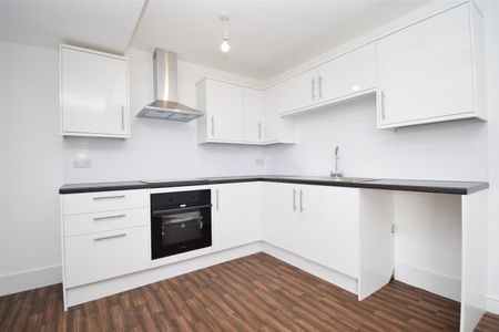Two Bedroom Apartments, Northgate, Wakefield - Photo 4