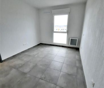 Location Appartement 2 pièces 44m² NIMES 30000 - Photo 4