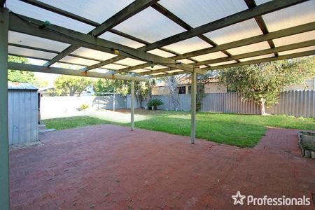 2 x 1 Duplex in prime location! - Photo 5