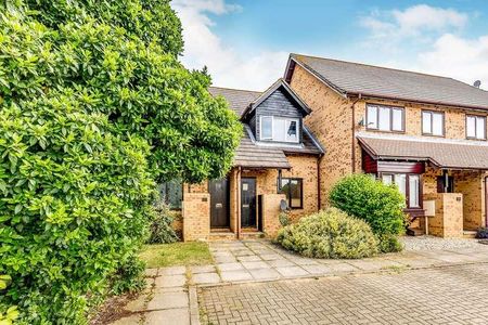 Isaacson Drive, Wavendon Gate, MK7 - Photo 2