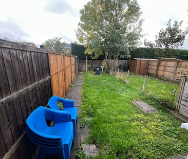 Terraced House to rent on - Photo 2