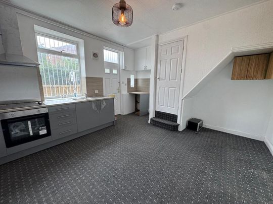 3 bedroom terraced house to rent - Photo 1