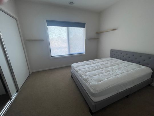 Springvale - Photo 1