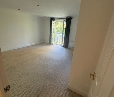 2 Bed Flat, Dukes Ride, LU2 - Photo 1