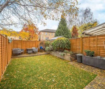 3 bedroom flat to rent - Photo 5