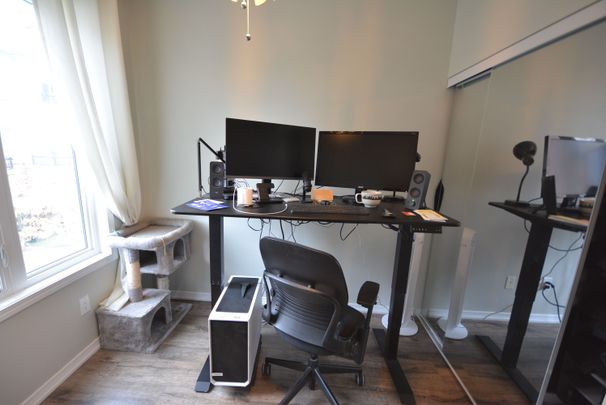 For Lease - 25 Coneflower Crescent Unit# Th 14, Toronto, Ontario - Photo 1