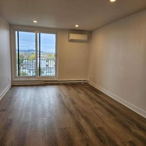 1 CH - 1 SDB - Montréal - $1,545 /mo - Photo 2