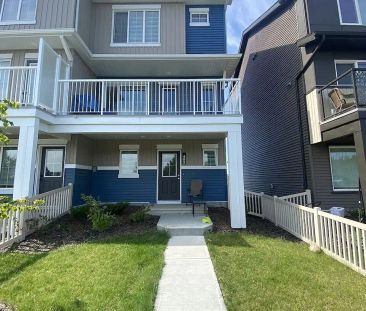 Desrochers 3 Bed 2.5 Bath Townhouse with Double Attached Garage NOW FOR RENT! — 3 Bedrooms Townhouse - Photo 1
