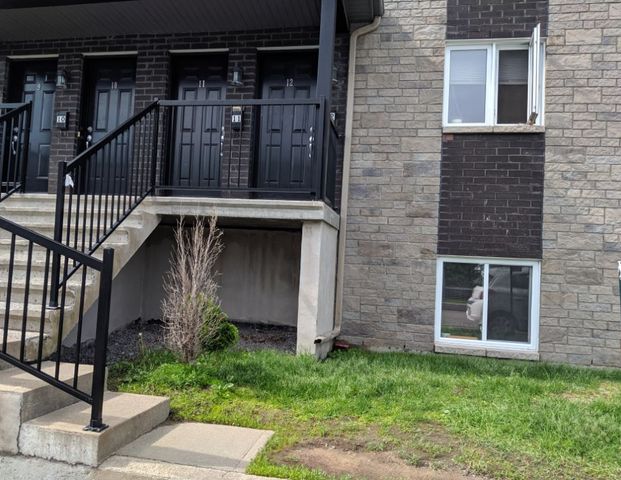 Québec – À louer – Grand logement 4 1/2 style condo neuf sur 2 étages - Photo 1