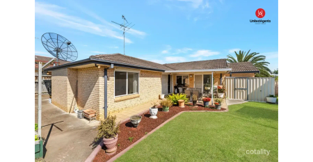 Stunning Family Home in Prestigious Chase Estate - Perfect Blend of Space, Style & Convenience - Photo 5