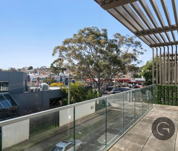 Elegant Elmington Living - Photo 5