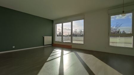 Location Appartement 4 pièces 82m² - Photo 5