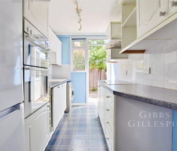 3 bedroom semi-detached house to rent - Photo 6