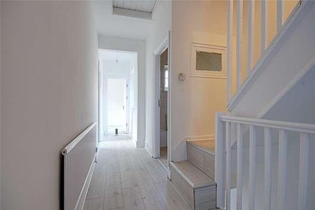 Hertford Road, Enfield, EN3 - Photo 2