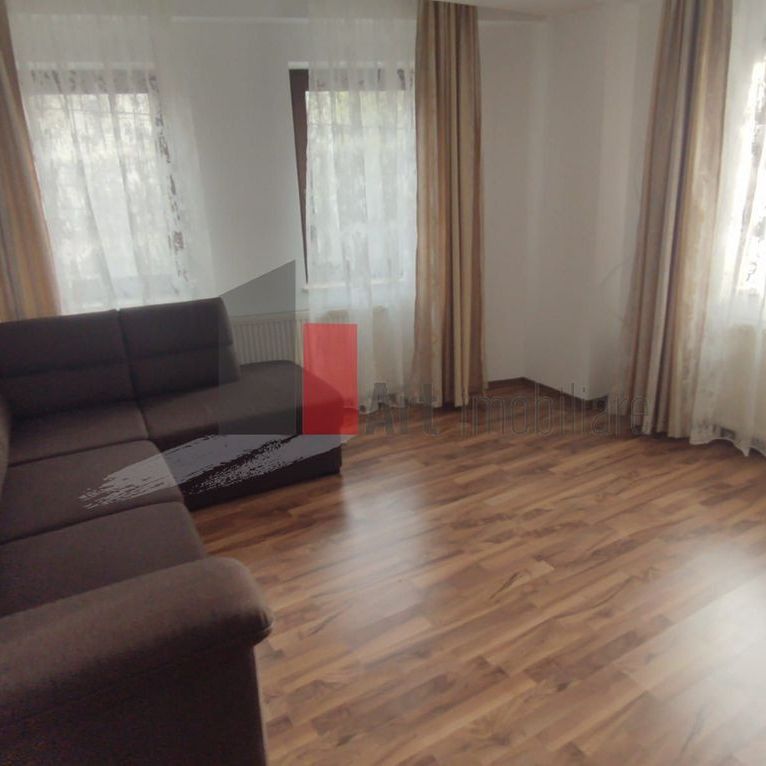 Vilă Occidentului - birou sau locuintă - Fotografie 1