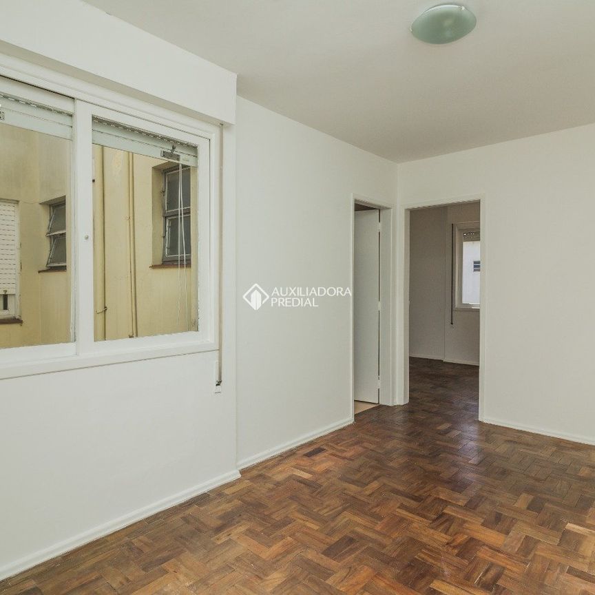 Apartamento com 1 quarto e 55m² para alugar em Boa Vista, Porto Alegre. - Foto 1