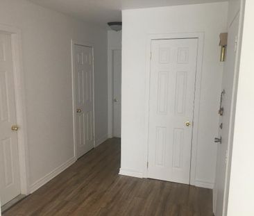 LOGEMENT 4-1/2 À LOUER (Rosemont/Saint-Leonard) - Photo 2