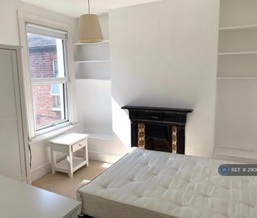 3 bedroom flat to rent - Photo 5