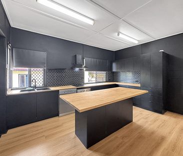 6 Agnes Street, South Gladstone, Qld 4680 - Photo 2