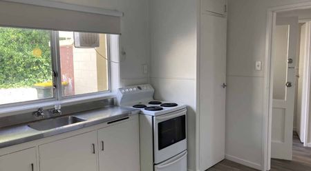 Family-Friendly Rental in Claudelands – Act Fast! - Photo 4