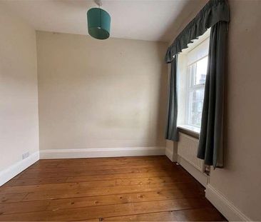 Victoria Place, Yeadon, Leeds, West Yorkshire, LS19 - Photo 6