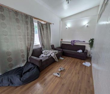 5 bedroom house to rent - Photo 1