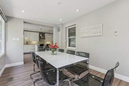 For Lease - 22 Midvale Road, Toronto, Ontario - Photo 5