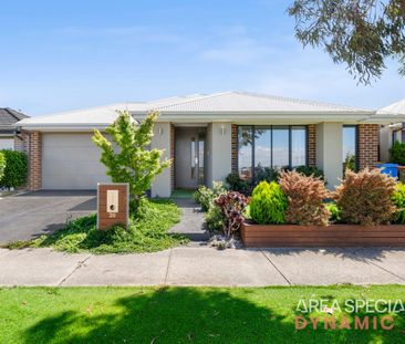Spacious Unfurnished Family Home in Cranbourne North - Photo 4