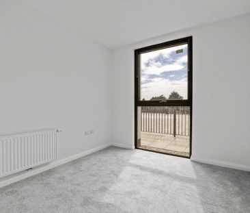 Apt 18, 1 Kings Hall Road, BT9, Belfast - Photo 6