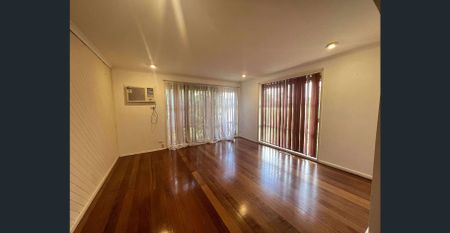 CHARMING FAMILY HOME IN A QUITE POCKET OF SUNSHINE WEST - Photo 5