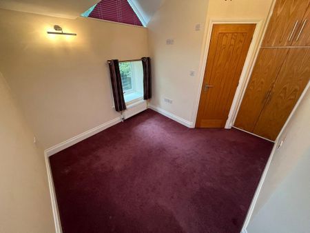 3 bedroom detached house to rent - Photo 3