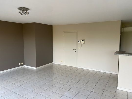 Instapklaar 2-slpk APPARTEMENT + GARAGE - Photo 1