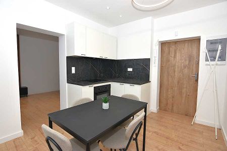 Nowocześnie odnowiona kawalerka w Centrum - Фото 5