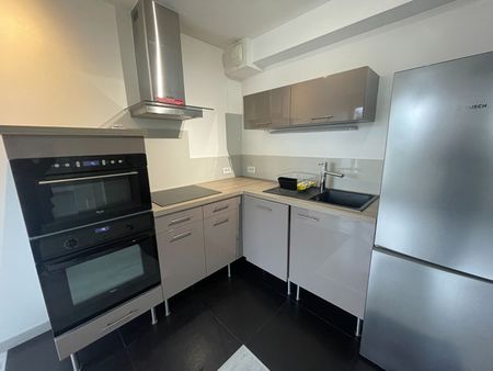 Location Appartement 2 pièces 44m² - Photo 3