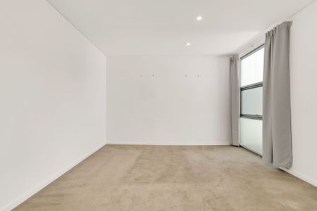 Lifestyle Living Steps from King Street - Photo 4