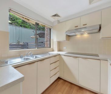 Neat and tidy townhouse - Photo 3