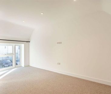 3 bedroom detached house to rent - Photo 2