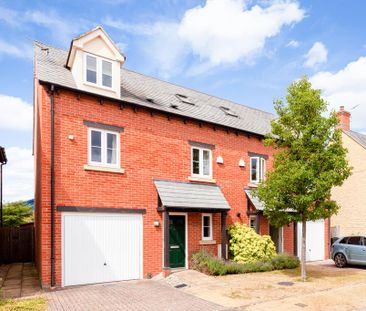 4 bedroom semi-detached house to rent - Photo 2