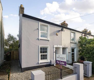 3 bedroom end of terrace house to rent - Photo 3